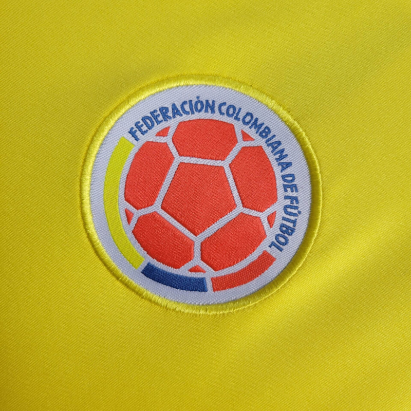 24/25 women Colombia Home