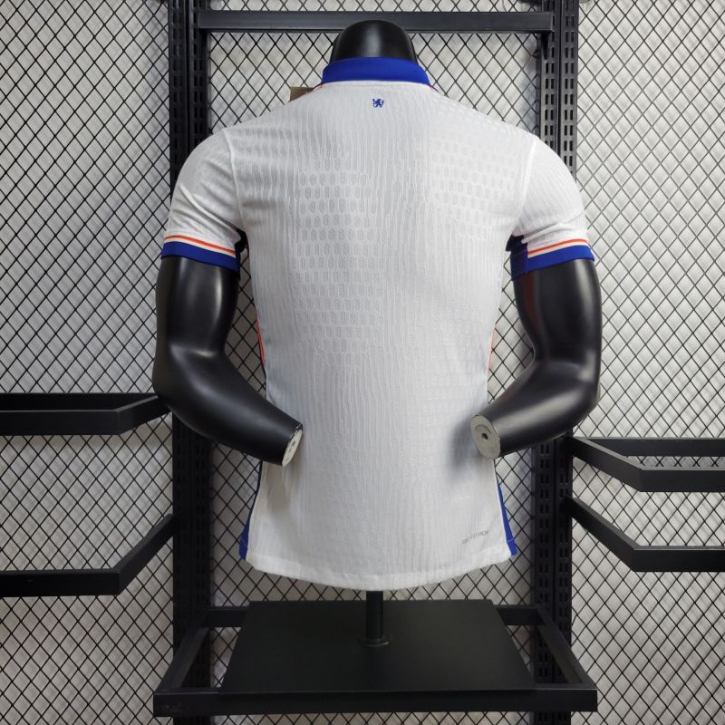 24/25 player Chelsea away