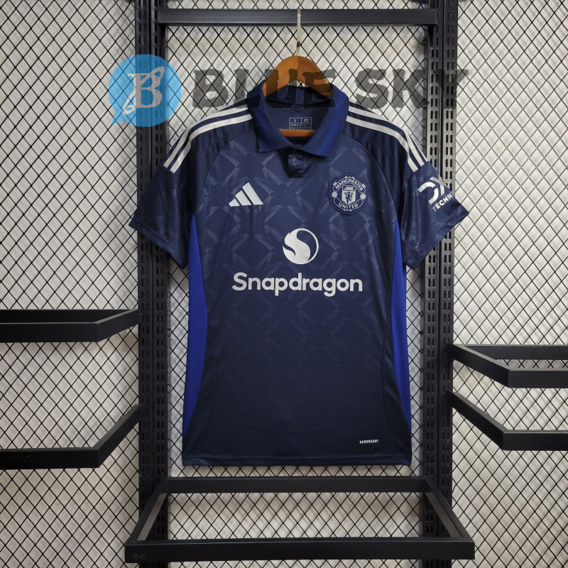 Manchester United away 24/25 jersey