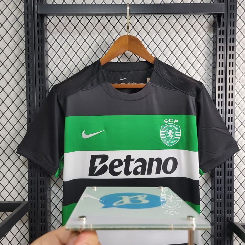 Sporting Lisbon 24/25 Home