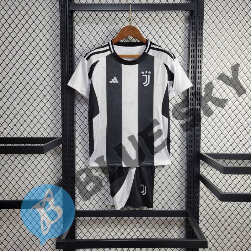 Juventus home 24/25 football team shirt