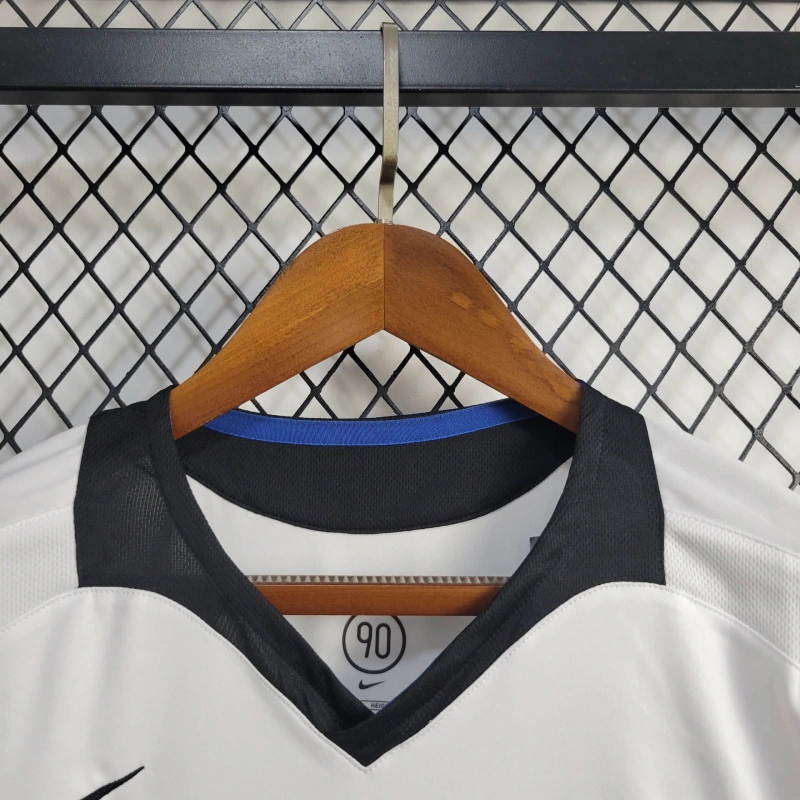Inter Milan away 05/06 Retro football team shirt