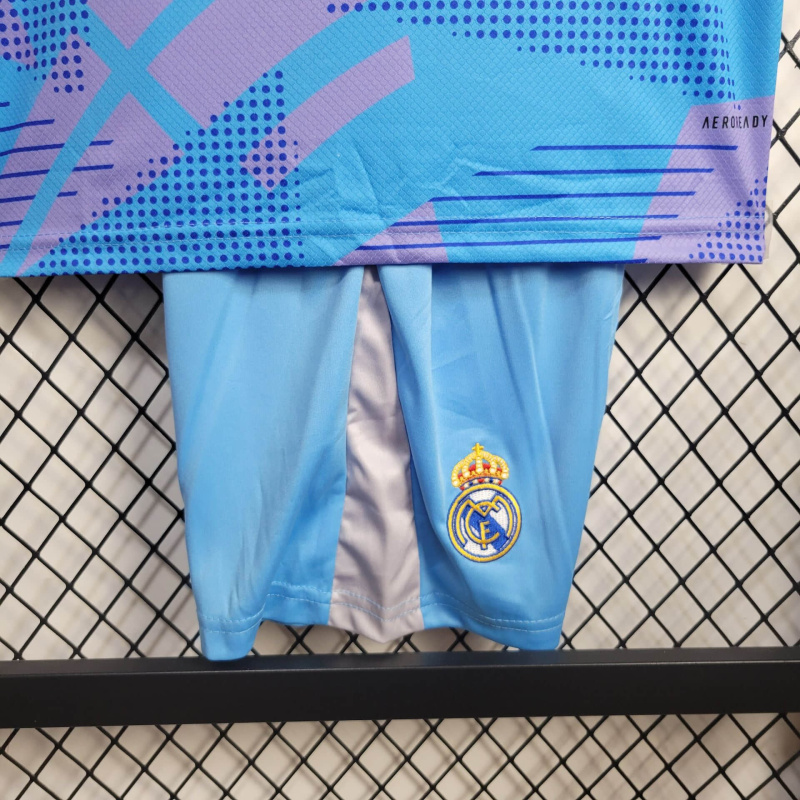 Real Madrid goalkeeper 24/25 kids football team shirt