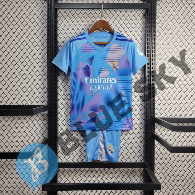 Real Madrid goalkeeper 24/25 kids football team shirt