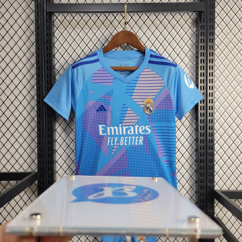 Real Madrid goalkeeper 24/25 kids football team shirt