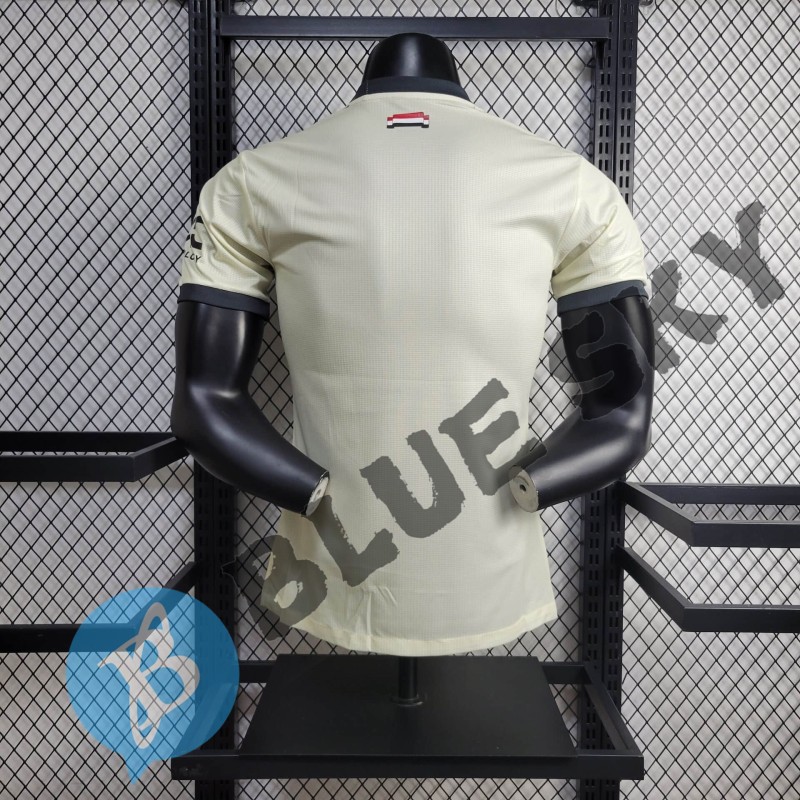 Manchester United 24/25 Player football team shirt