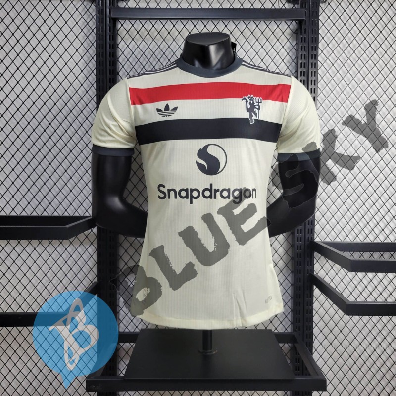 Manchester United 24/25 Player football team shirt