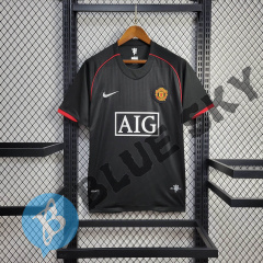 Manchester United Black   2007/08 Retro Football Team Shirt