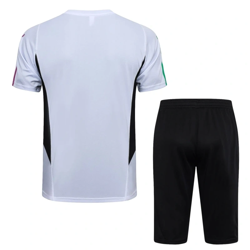 Bayern Munich 23/24 Training Shirt and 3/4 Pants Set White D948