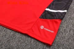 Kids Manchester United 22/23 Training Shirt and Pants Set E671