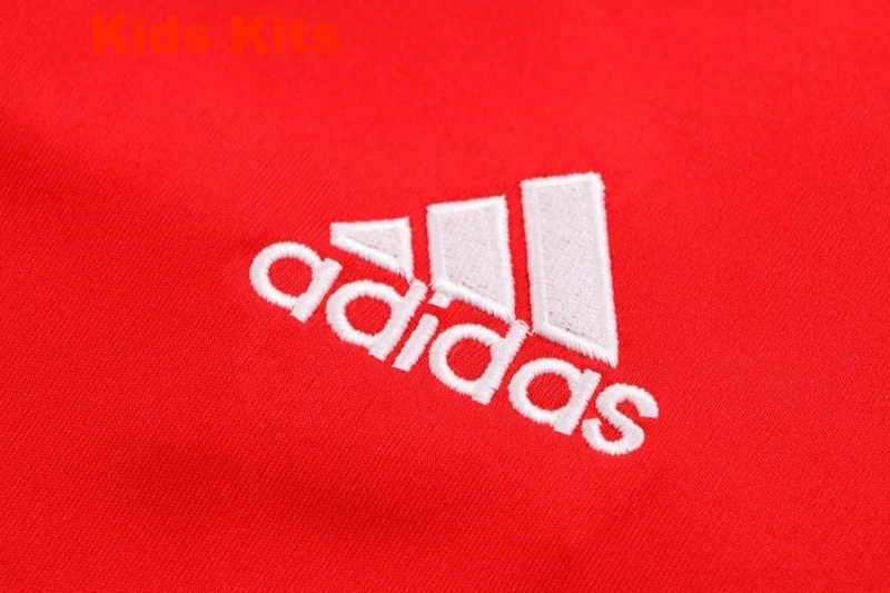 Kids Manchester United 22/23 Training Shirt and Pants Set E671