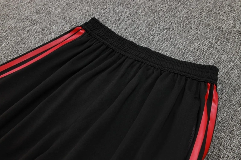 Manchester United 23/24 Training Shirt and Shorts Set D936