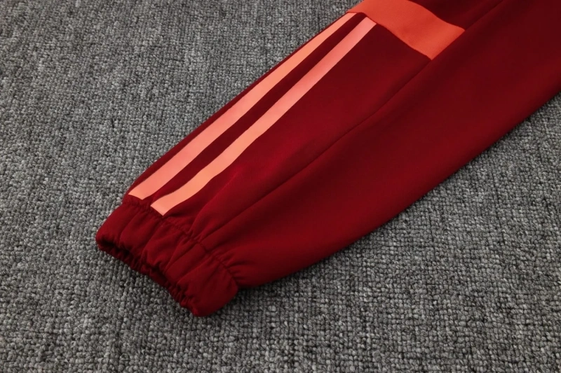 Manchester United 23/24 Training Jacket and Pants Set A711