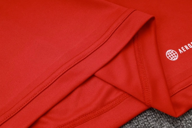 Manchester United 23/24 Half-Zip Training Top and Pants Set Red B762