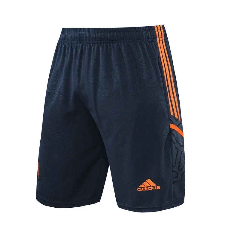 Manchester United 22/23 Training Shirt and Shorts Set