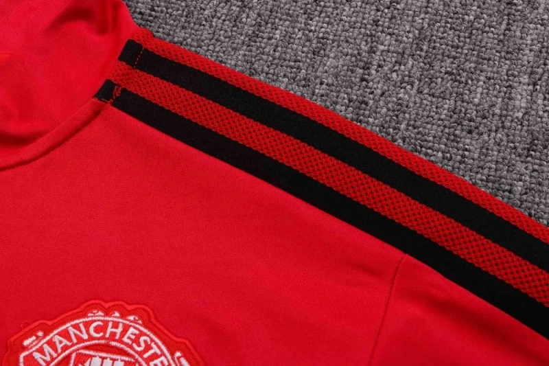Manchester United 22/23 Half-Zip Training Sweatshirt and Pants Set B553