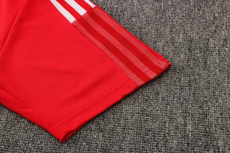 Manchester United 22/23 Training Shirt and Shorts Set D628