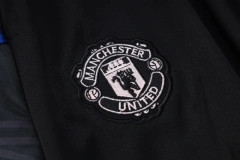 Manchester United 22/23 Half-Zip Training Top and Pants Set B617