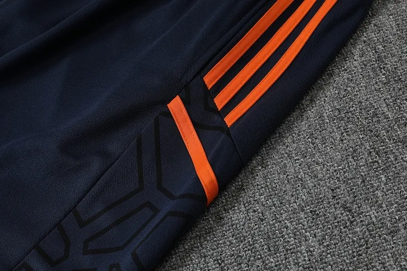 Manchester United 22/23 Training Shirt and Shorts Set