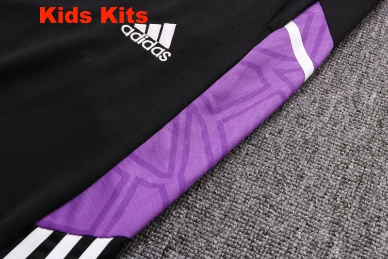 Kids Real Madrid 22/23 Training Shirt and Pants Set E674