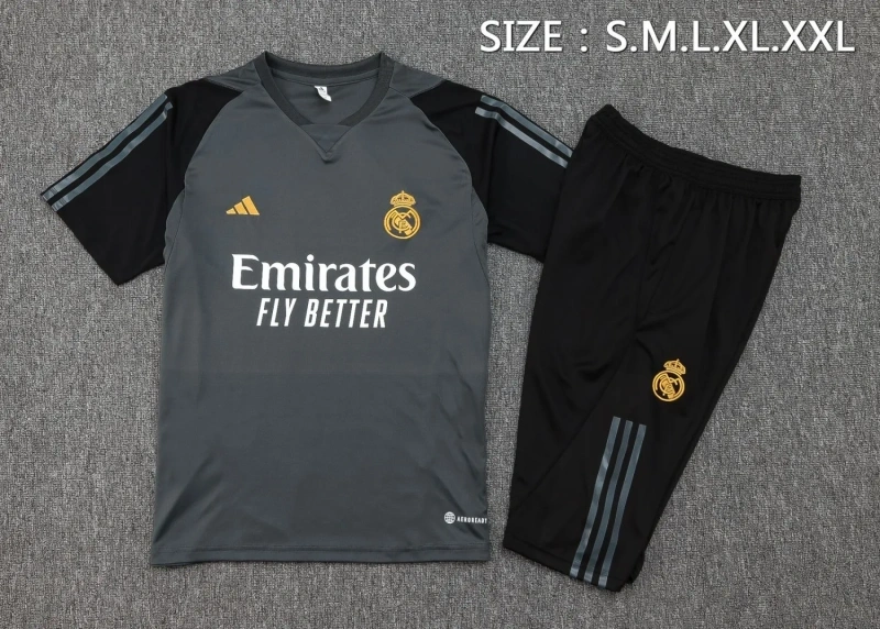 Real Madrid 23/24 Training Shirt and 3/4 Pants Set D975