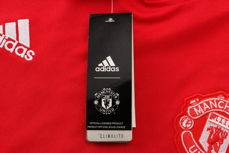 Manchester United 22/23 Training Shirt and Shorts Set D628