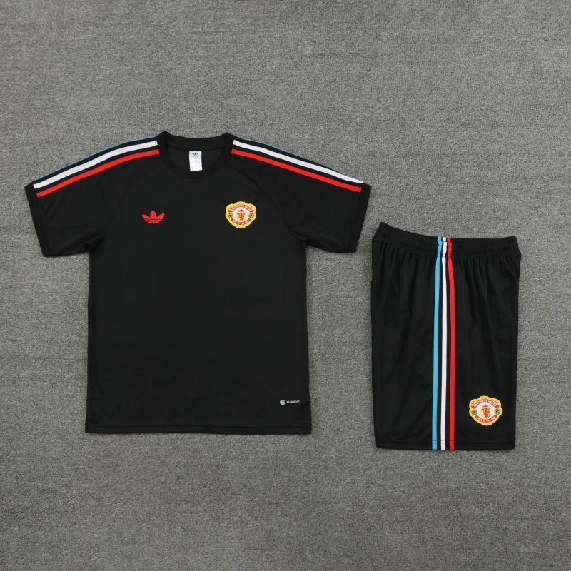 Manchester United 24/25 Training Shirt and Shorts Set Black