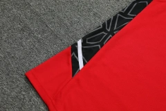 Manchester United 22/23 Training Vest and Shorts Set