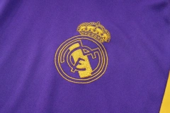 Real Madrid 23/24 Training Shirt and 3/4 Pants Set D987