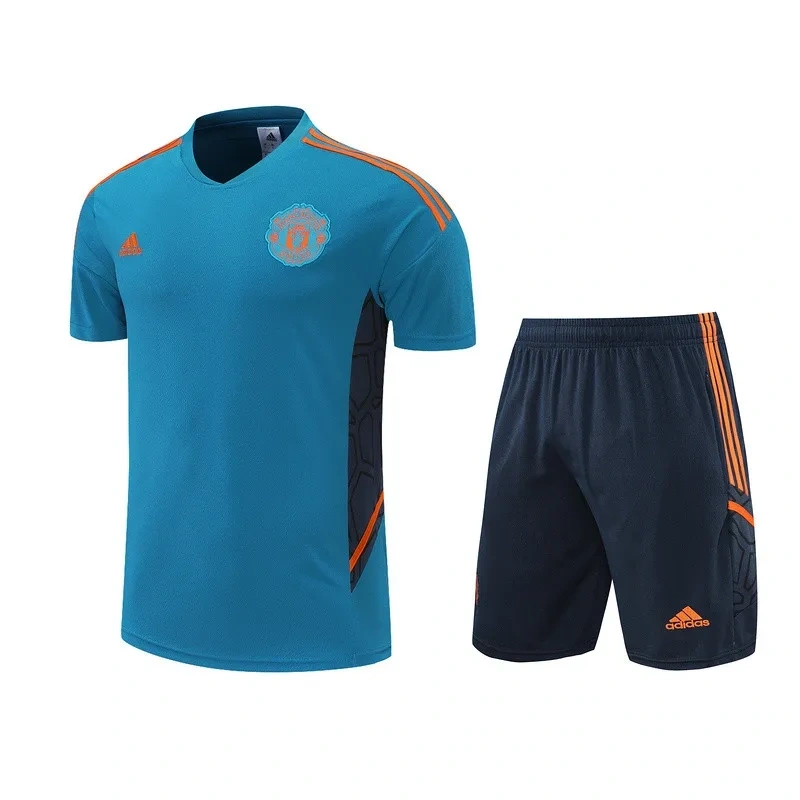 Manchester United 22/23 Training Shirt and Shorts Set