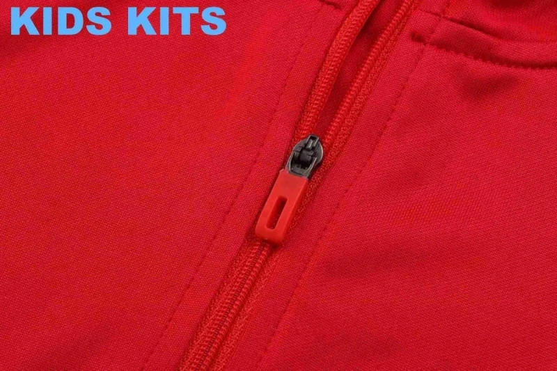 Kids Manchester United 22/23 Half-Zip Training Sweatshirt and Pants Set E630