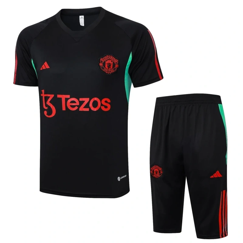 Manchester United 23/24 Training Shirt and 3/4 Pants Set Black D945