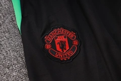 Manchester United 23/24 Training Shirt and 3/4 Pants Set D832