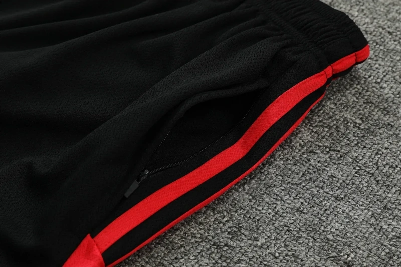 Manchester United 22/23 Training Vest and Shorts Set