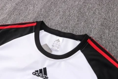 Manchester United 22/23 Training Sweatshirt and Pants Set
