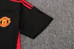 Manchester United 22/23 Training Shirt and Shorts Set D661