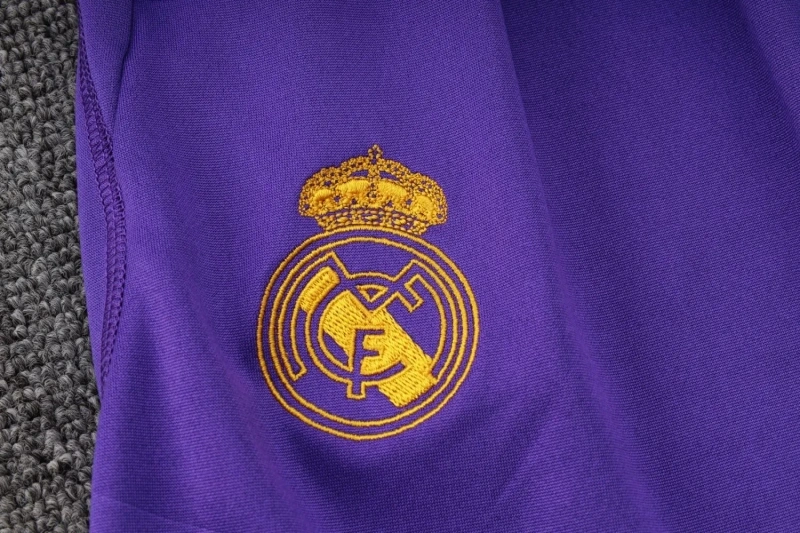 Real Madrid 23/24 Training Shirt and 3/4 Pants Set D987