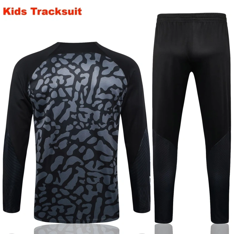 Kids PSG 23/24 Half-Zip Training Sweatshirt and Pants Set E750