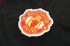 Manchester United 22/23 Training Shirt and Shorts Set D670