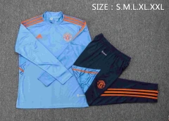 Manchester United 22/23 Half-Zip Training Sweatshirt and Pants Set B585