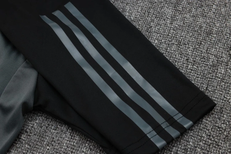 Real Madrid 23/24 Training Shirt and 3/4 Pants Set D975