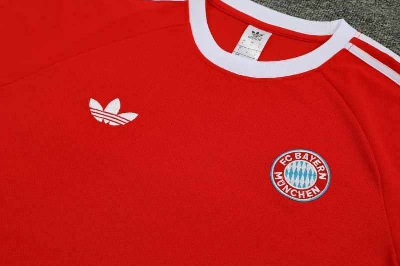 Bayern Munich 24/25 Training Shirt and Shorts Set Red