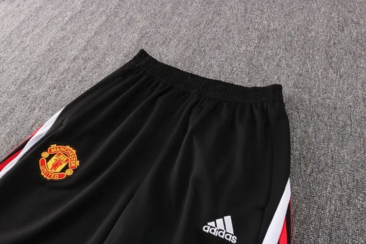 Manchester United 22/23 Training Sweatshirt and Pants Set