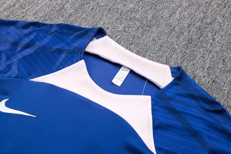 Atletico Madrid 23/24 Training Shirt and Shorts Set D940