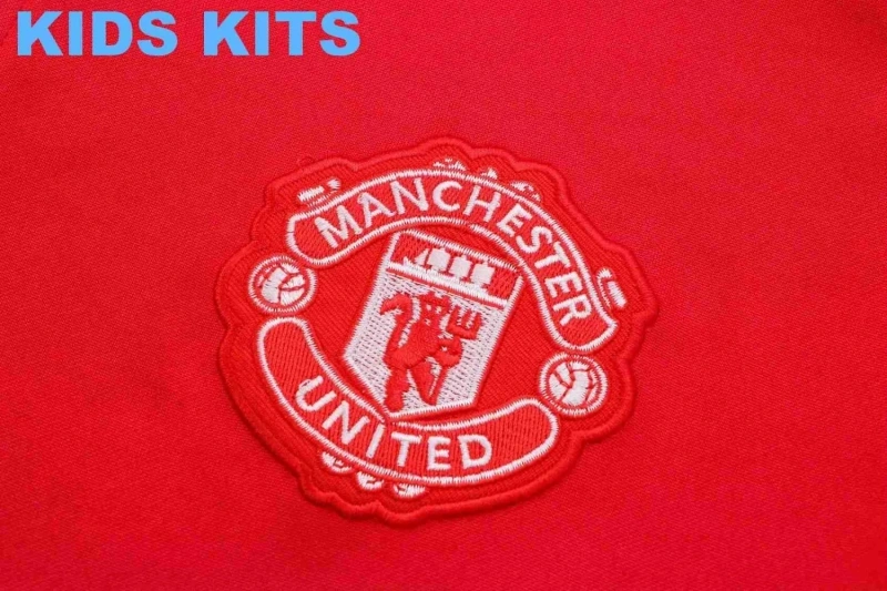 Kids Manchester United 22/23 Half-Zip Training Sweatshirt and Pants Set E630