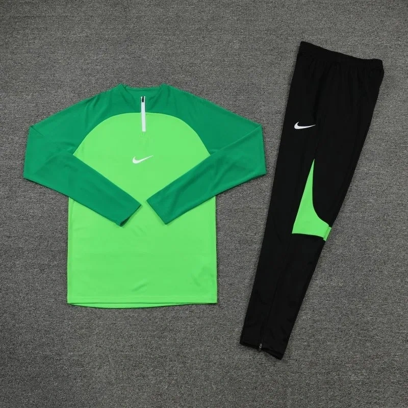Mens 23/24 Half-Zip Training Top and Pants Set NB02 - 5