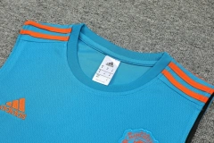 Manchester United 22/23 Training Vest and Shorts Set