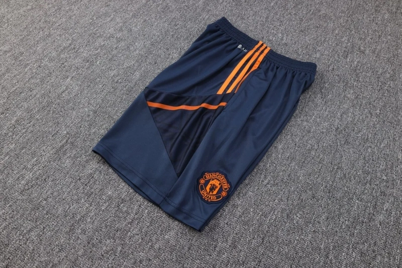 Manchester United 22/23 Training Shirt and Shorts Set D755
