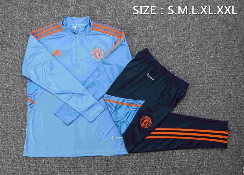 Manchester United 22/23 Half-Zip Training Sweatshirt and Pants Set B585