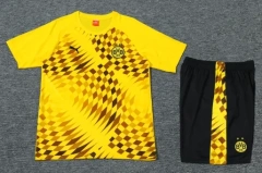 Borussia Dortmund 24/25 Training Shirt and Shorts Set Yellow